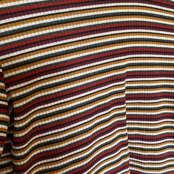 Striped Turtleneck Crop Top Long Sleeve - Picture 2 of 4
